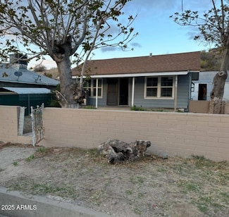 5947 S Calle de Loma, Miami, AZ 85539