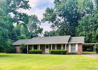 305 Daphne Ln, Montgomery, AL 36108