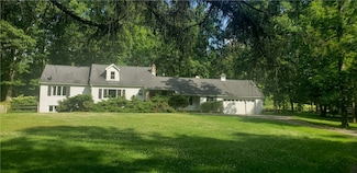 7 Mcdowell Rd, Ligonier, PA 15658