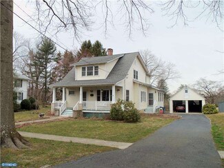 6 Symmes Ct, Cranbury, NJ 08512