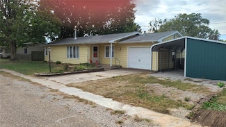 9 Elm Dr, Bethany, IL 61914