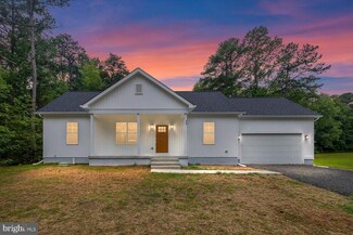 419 Cabin Point Dr, Montross, VA 22520
