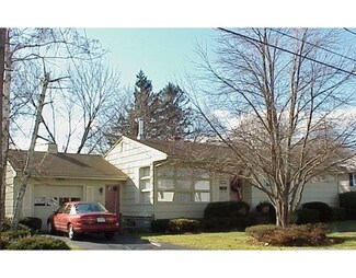 135 Lepes Rd, Somerset, MA 02726