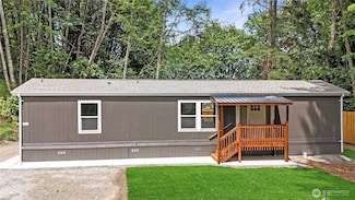 205 Camelot Dr, Castle Rock, WA 98611