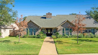 4309 Warwick Ln, Bryan, TX 77802