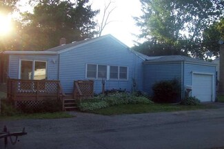 405 Orchard Ln, Morrison, IL 61270