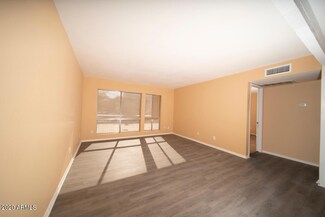 1701 W Tuckey Ln Unit 210, Phoenix, AZ 85015