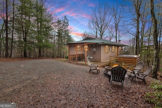 34 Garrett Branch Cir, Ellijay, GA 30536