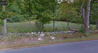 102 Roberts Rd, Rollinsford, NH 03869