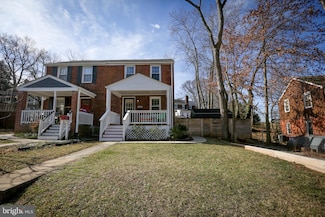 2725 Farnsworth Dr, Alexandria, VA 22303