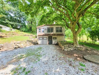 3839 S Turkeyfoot Rd, Akron, OH 44319