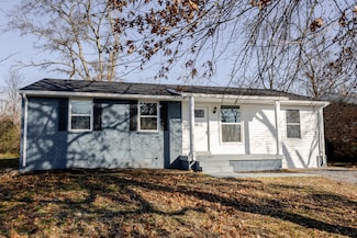 3226 Hinkle Dr, Nashville, TN 37218