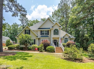 153 Spruce Ln, Gray, GA 31032