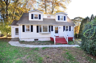 15 Clark Hill Rd, Prospect, CT 06712