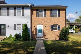 1267 Country Club Ct, Harrisonburg, VA 22802