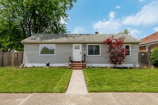 3200 Charles St, Racine, WI 53402