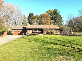 4576 Whetstone Rd, Manlius, NY 13104