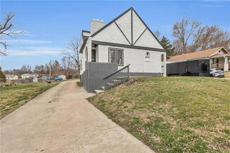 925 E South Ave, Independence, MO 64050