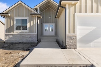 865 NW Sandy Hollow Cir, Waukee, IA 50263