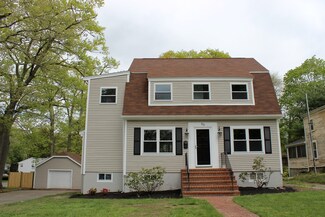 45 Woodlawn St, Randolph, MA 02368