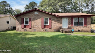3572 Hagan St, Farmville, NC 27828