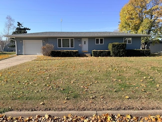 1732 Viking Ave, Holmen, WI 54636