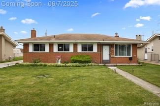 35622 Malibu Dr, Sterling Heights, MI 48312