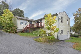 95 Phenix Ave, West Warwick, RI 02893