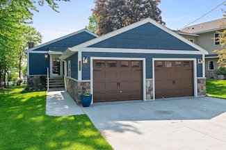 14396 Watersedge Trail NE, Prior Lake, MN 55372