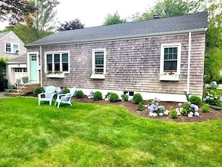 133 Carroll Ave, Newport, RI 02840