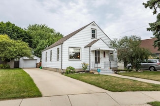7522 25th Ave, Kenosha, WI 53143