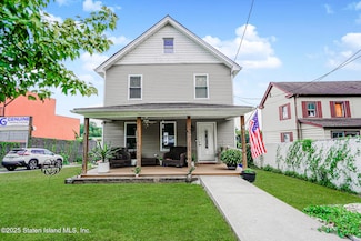 60 Androvette St, Staten Island, NY 10309