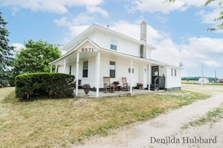 6571 W Saint Charles Rd, Alma, MI 48801
