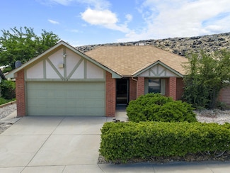 7312 Keel Ave NW, Albuquerque, NM 87120