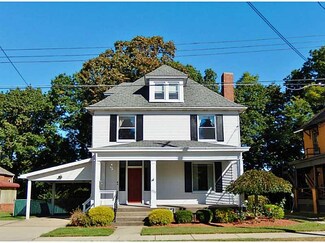 329 E Grandview Ave, Zelienople, PA 16063