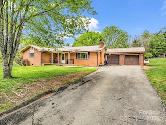 167 Whitener Rd, Penrose, NC 28766