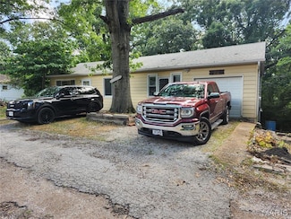 5225 Skyline Ct, Imperial, MO 63052