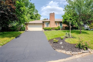3620 Strathmoor Dr, Dayton, OH 45429