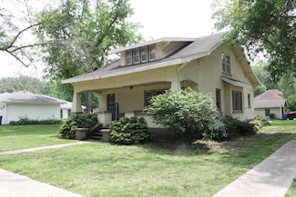 402 E 3rd St, Everly, IA 51338