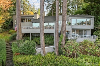 22 Loch Ln SW, Lakewood, WA 98499