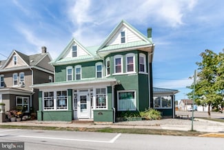 221 E Spruce St, Philipsburg, PA 16866