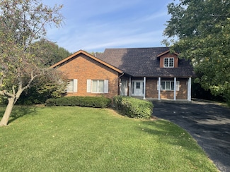 2502 E Vandrunen Dr, Crete, IL 60417