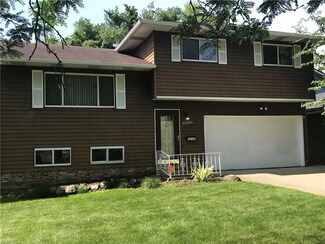 23300 Felch St, Cleveland, OH 44128