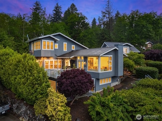 10555 NE Morning Ln, Bainbridge Island, WA 98110