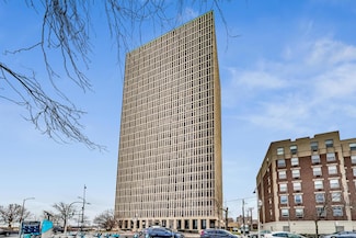 6700 S South Shore Dr Unit 17B, Chicago, IL 60649