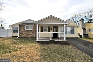 26 Indian Park Rd, Levittown, PA 19057