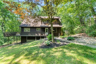 30 W Woods Rd, Burlington, CT 06013