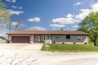 31442 Keystone Ave, Parkersburg, IA 50665
