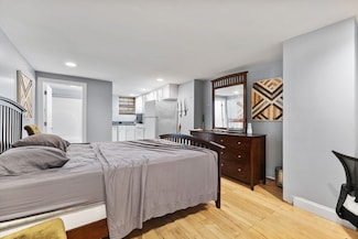 1170 Massachusetts Ave Unit 2, Cambridge, MA 02138