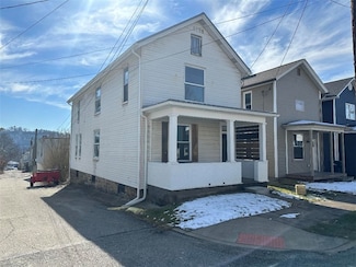 622 Roup St, Tarentum, PA 15084